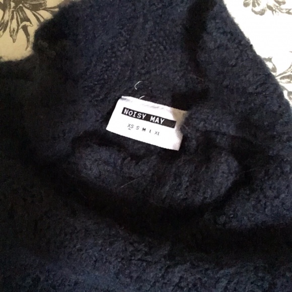*LIKE NEW* Noisy May Ebba Colourblock Cable-knit Sweater (navy/camel) - Picture 4 of 5